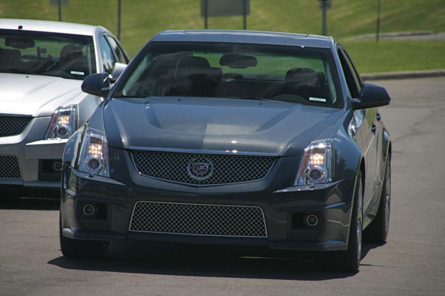  Cadillac CTS-V Coupe 2010 года  (фото 224 из 315)
